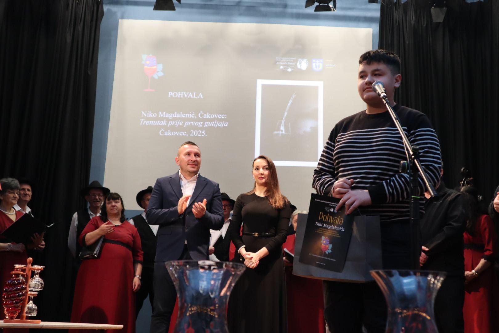 20000101000022-img-7587