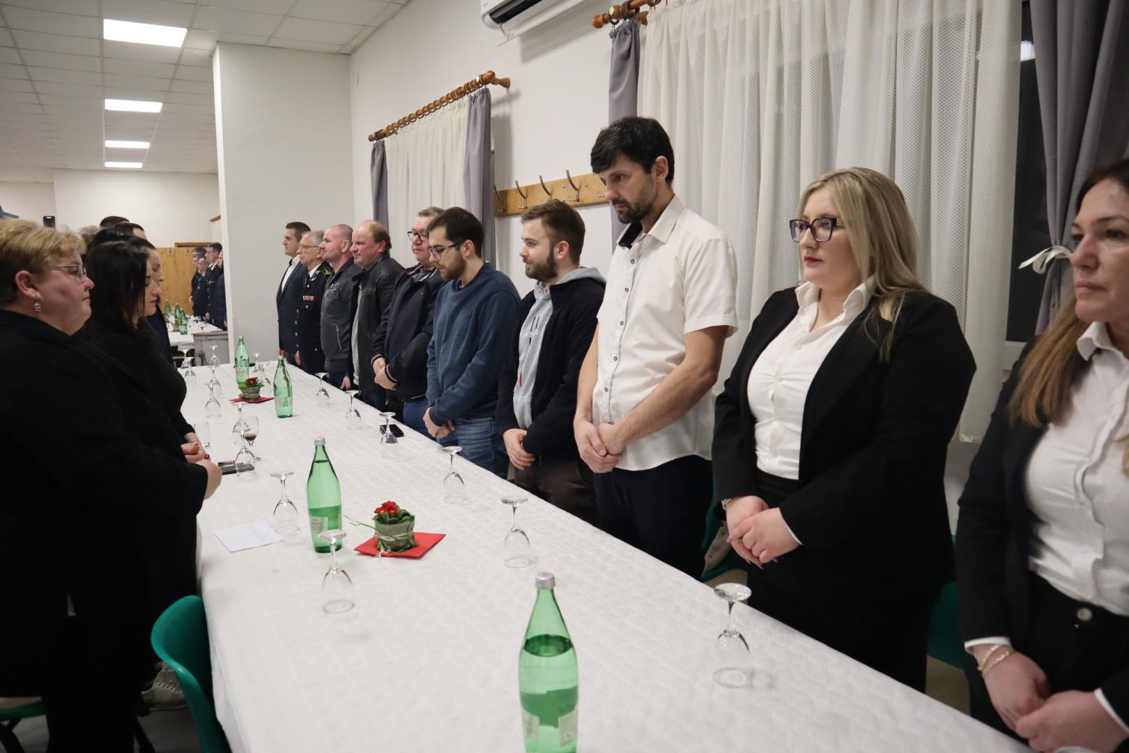 20000101000050-img-7821