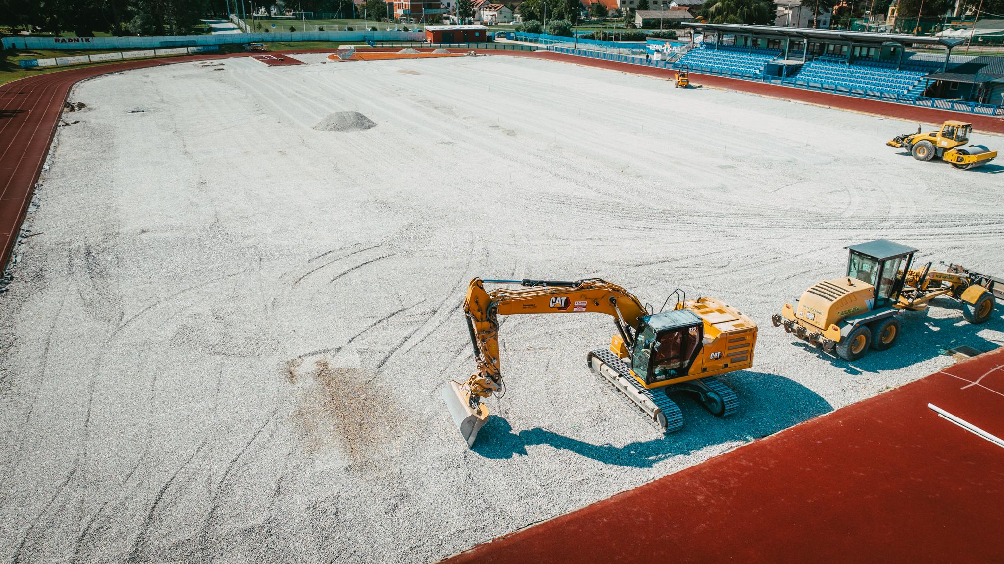 radovi-glavni-teren-2