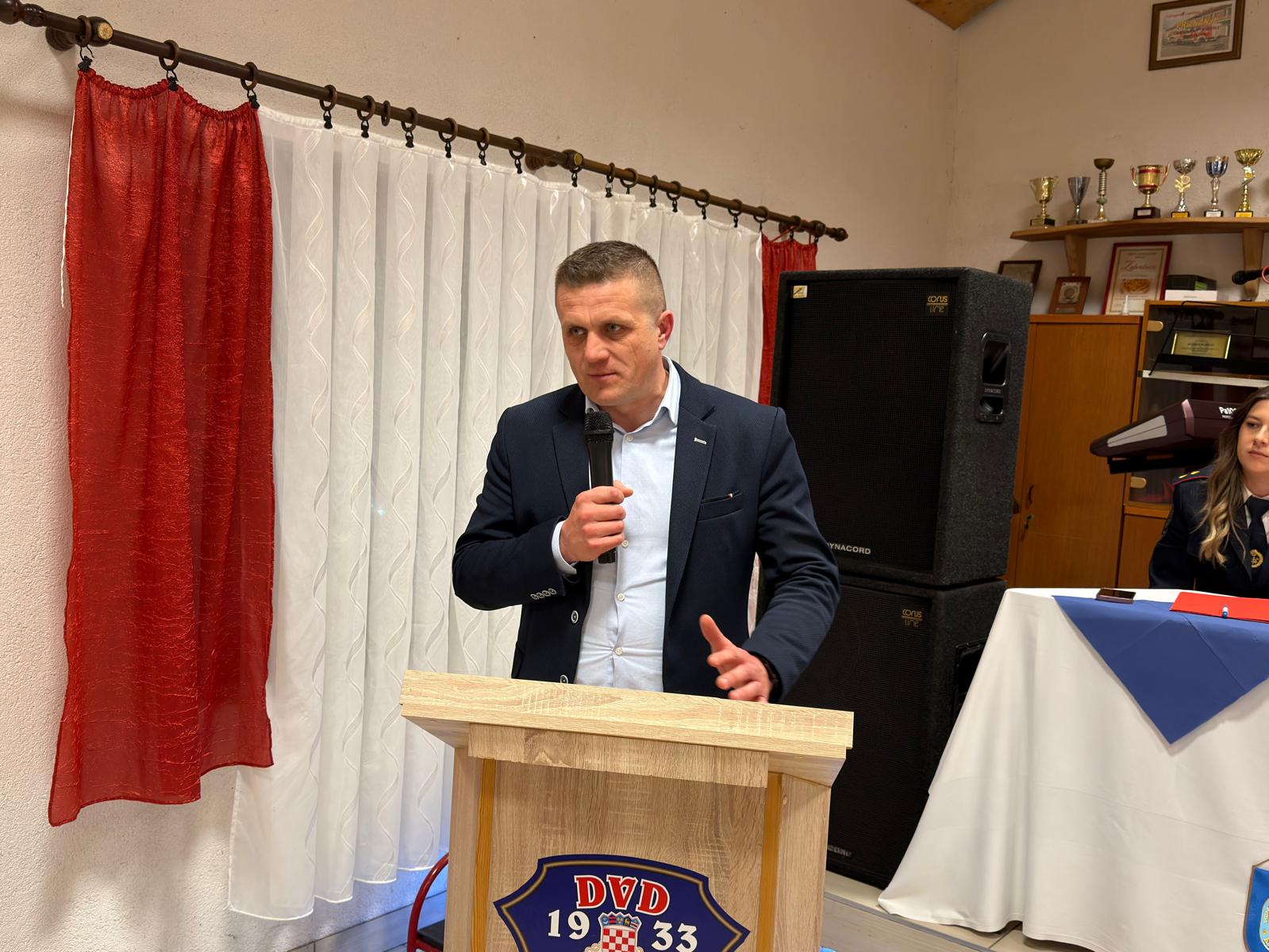 whatsapp-image-2026-03-06-at-224324