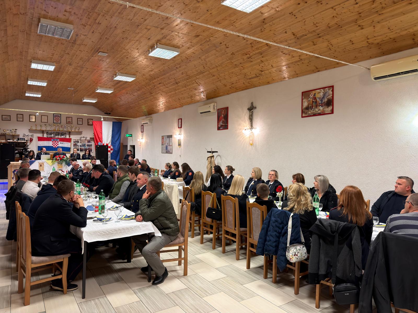 whatsapp-image-2026-03-06-at-224452