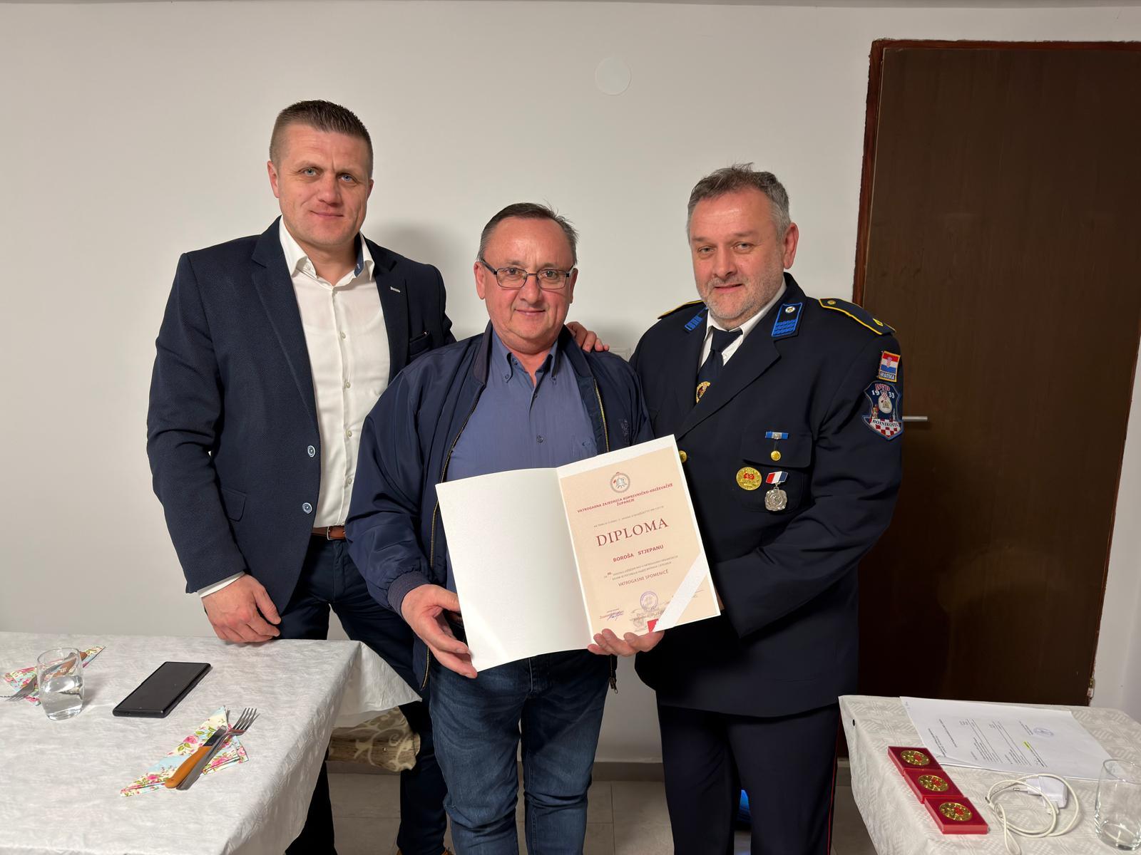 whatsapp-image-2026-03-15-at-115620-7