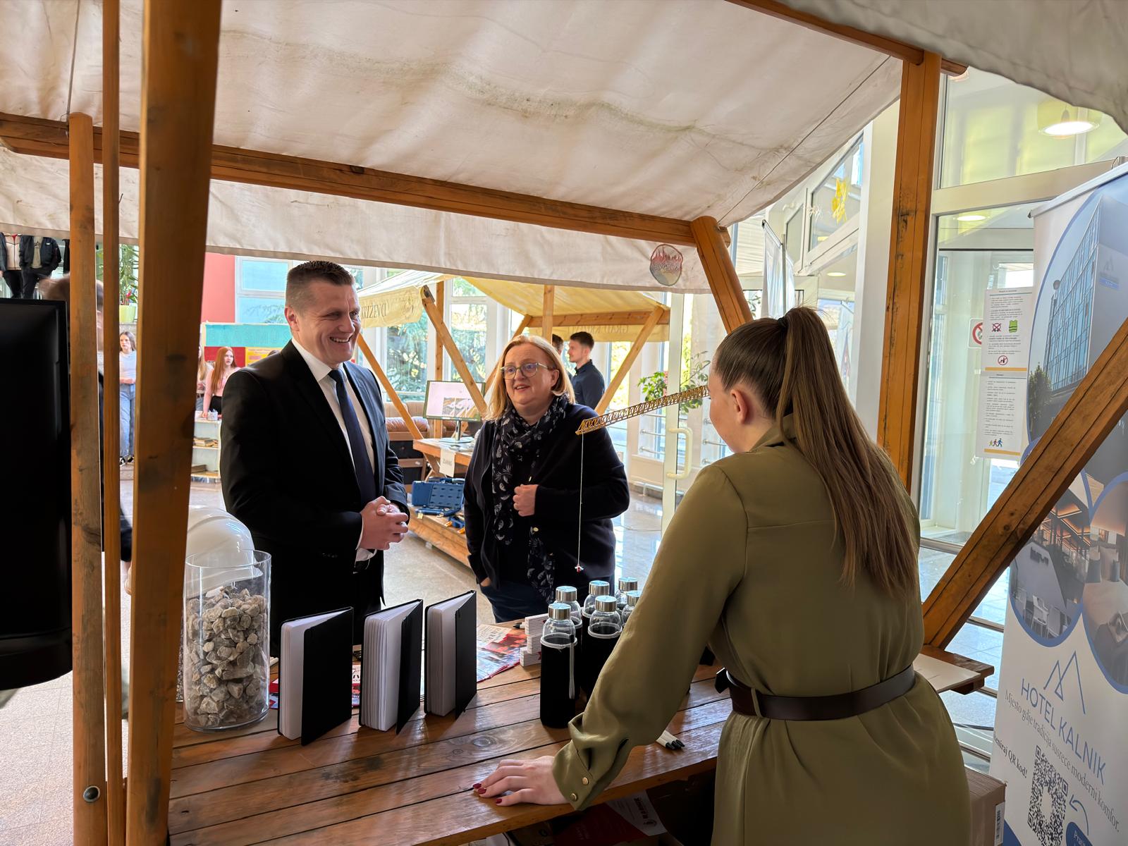 whatsapp-image-2026-03-19-at-143125