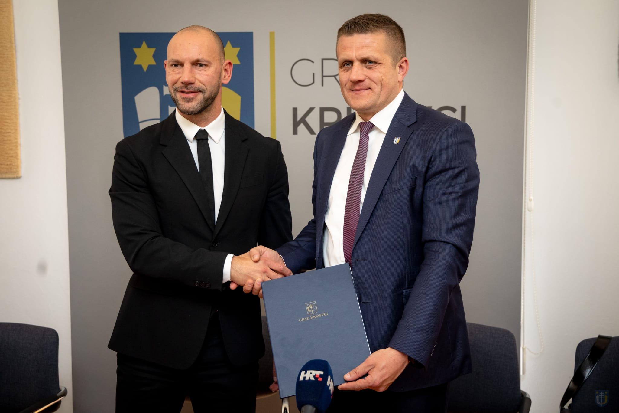 4cd9e1fe-666a-42c9-92a6-efa87a05d20d