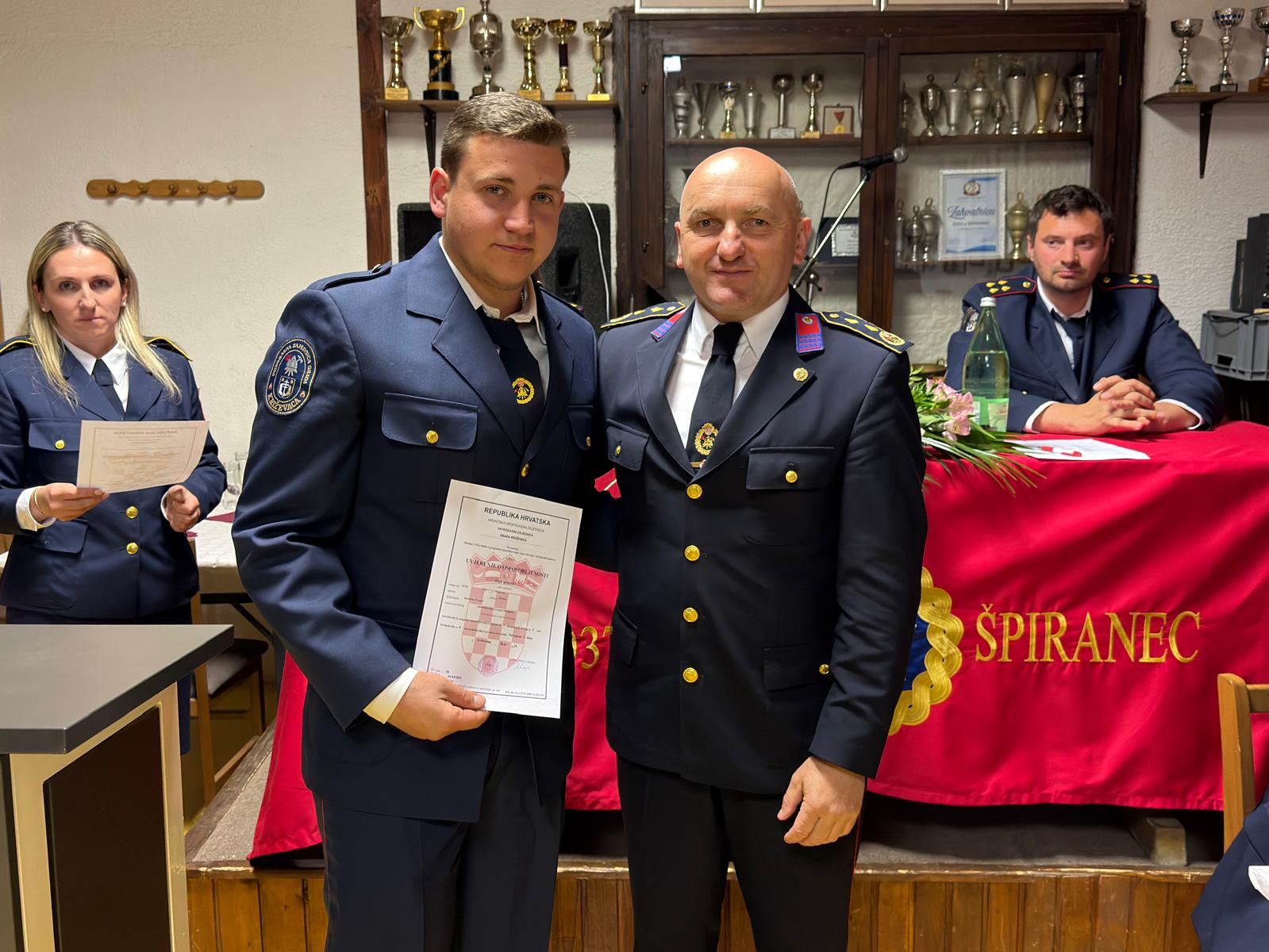 whatsapp-image-2026-04-19-at-152626-12