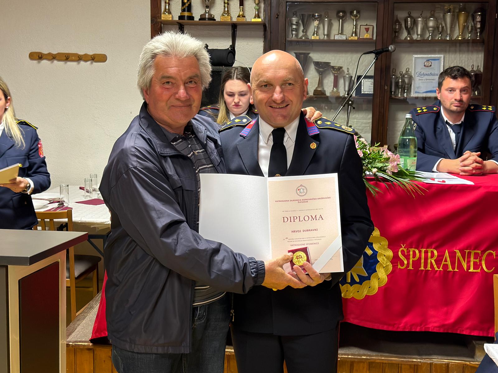 whatsapp-image-2026-04-19-at-152626-17