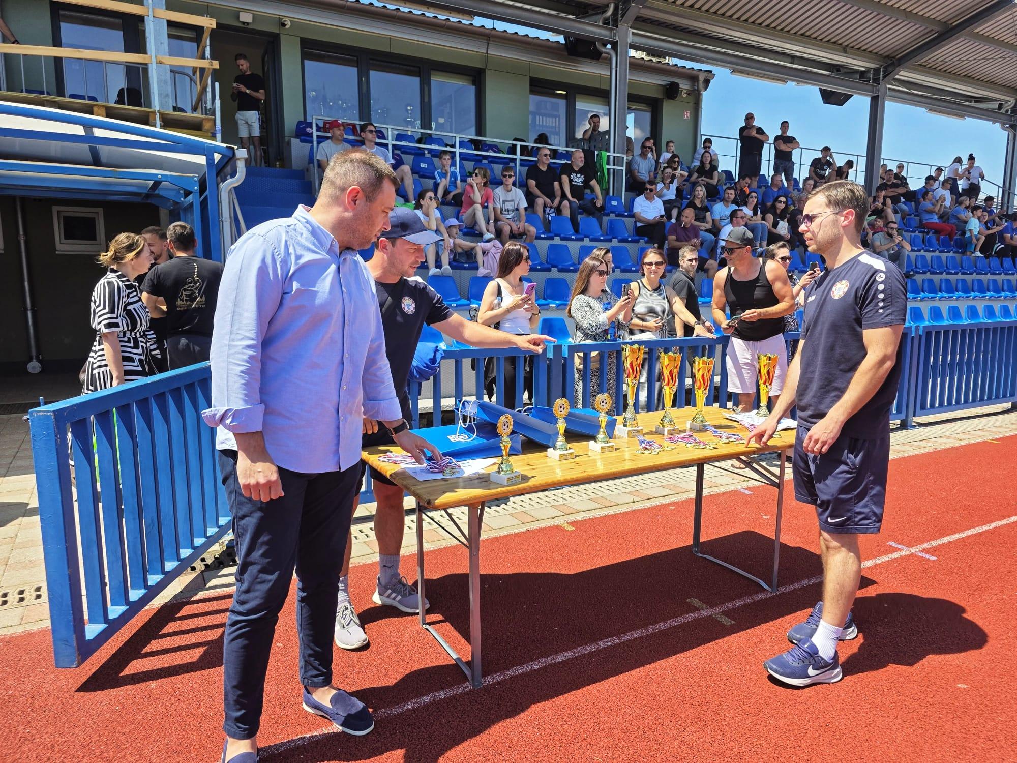 spravisce-cup3